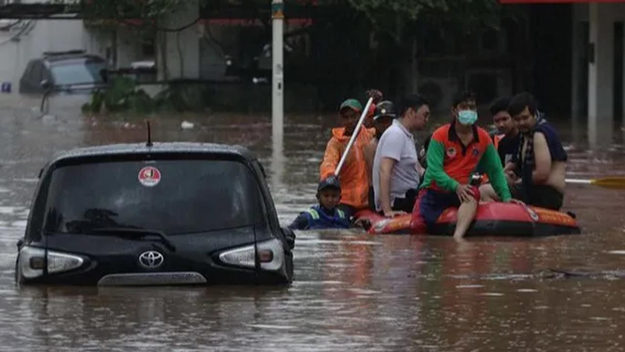 Meski demikian, masih terdapat 38 persen pekerjaan rumah dalam menyelesaikan persoalan banjir di Jakarta.