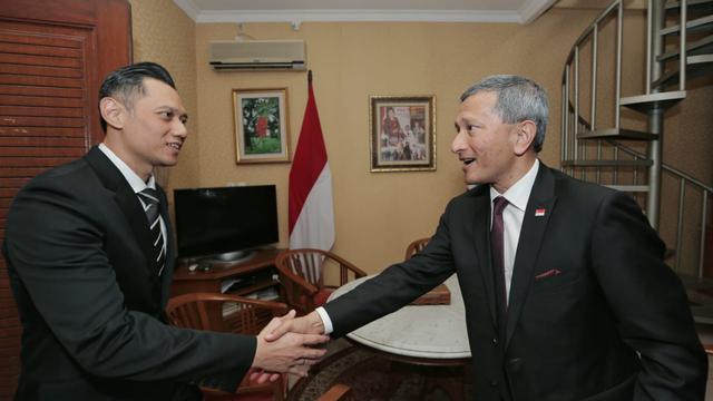 Agus Harimurti Yudhoyono (AHY) menerima kunjungan Menteri Luar Negeri Singapura Vivian Balakrishnan. (Foto: The Yudhoyono Institute)