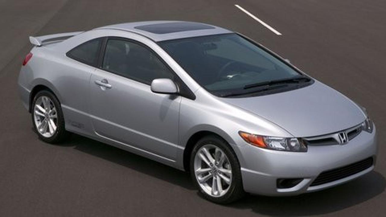 Honda Civic dua pintu