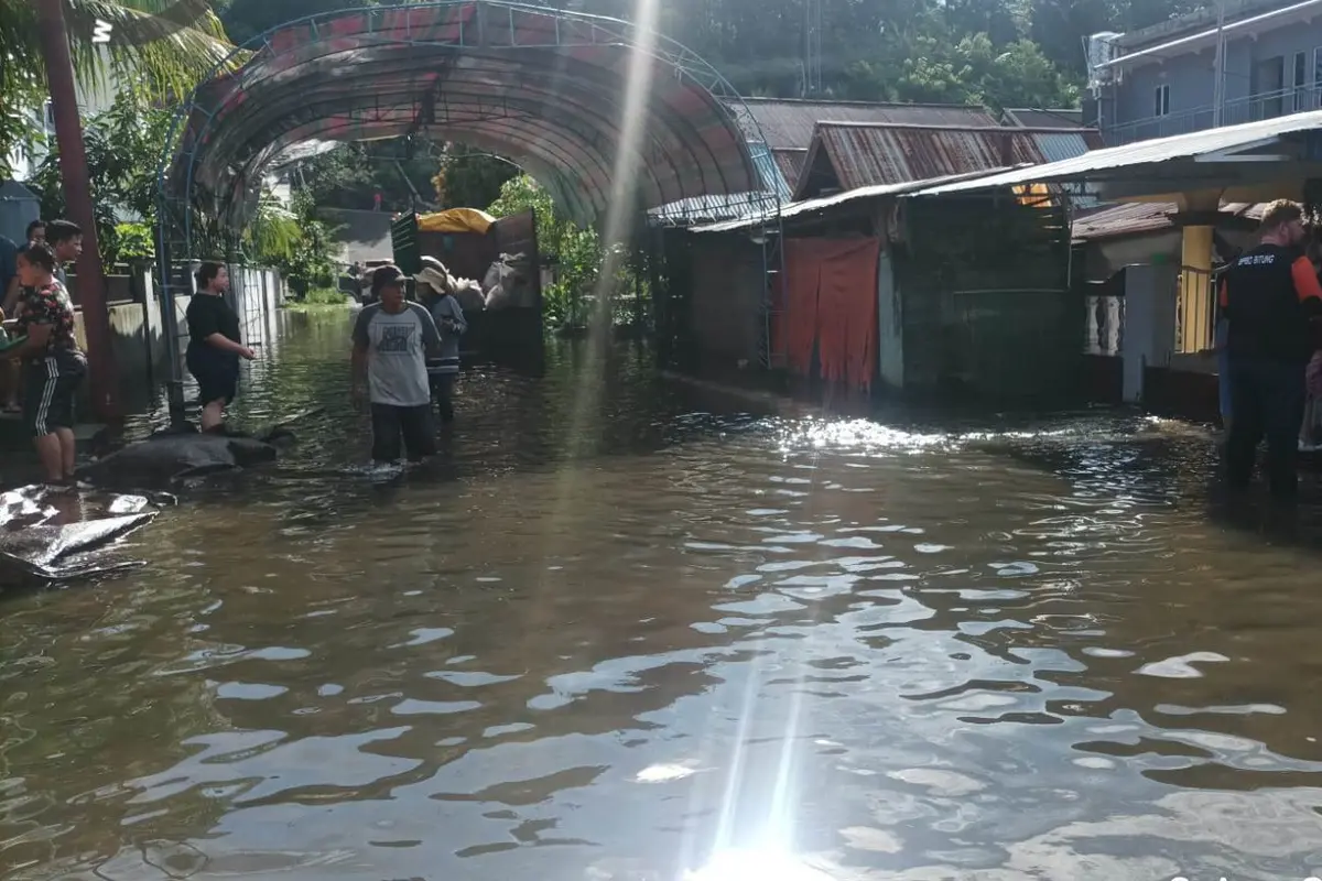 Terjangan banjir bandang dan longsor yang terjadi, Minggu (7/4/2024), di Kota Bitung membuat pemerintah setempat menetapkan status tanggap darurat bencana.