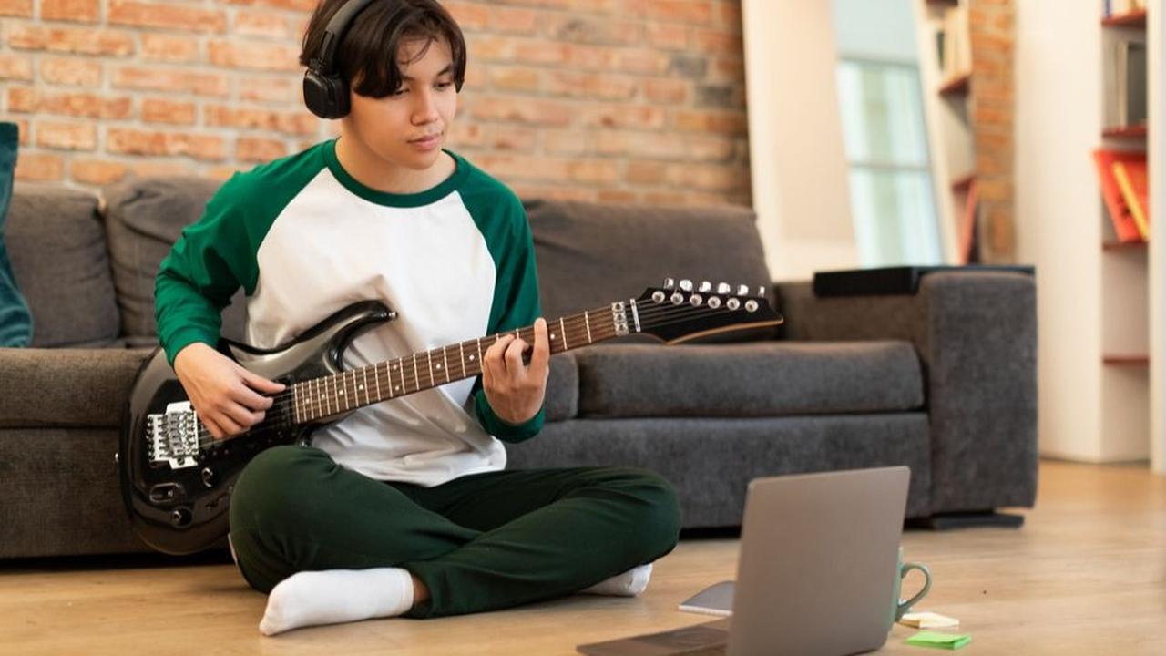Punya Passion di Bidang Musik? Begini Caranya Ekspresikan Diri Lewat Dunia Digital!