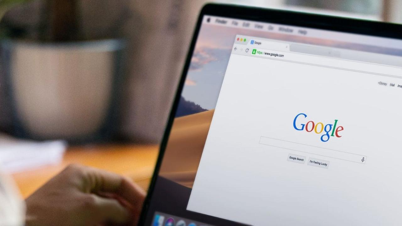 Hingga di awal tahun 2019, Google Chrome berhasil memperoleh pengguna sebesar 65% dari pangsa pasar browser desktop global menurut Statcounter.