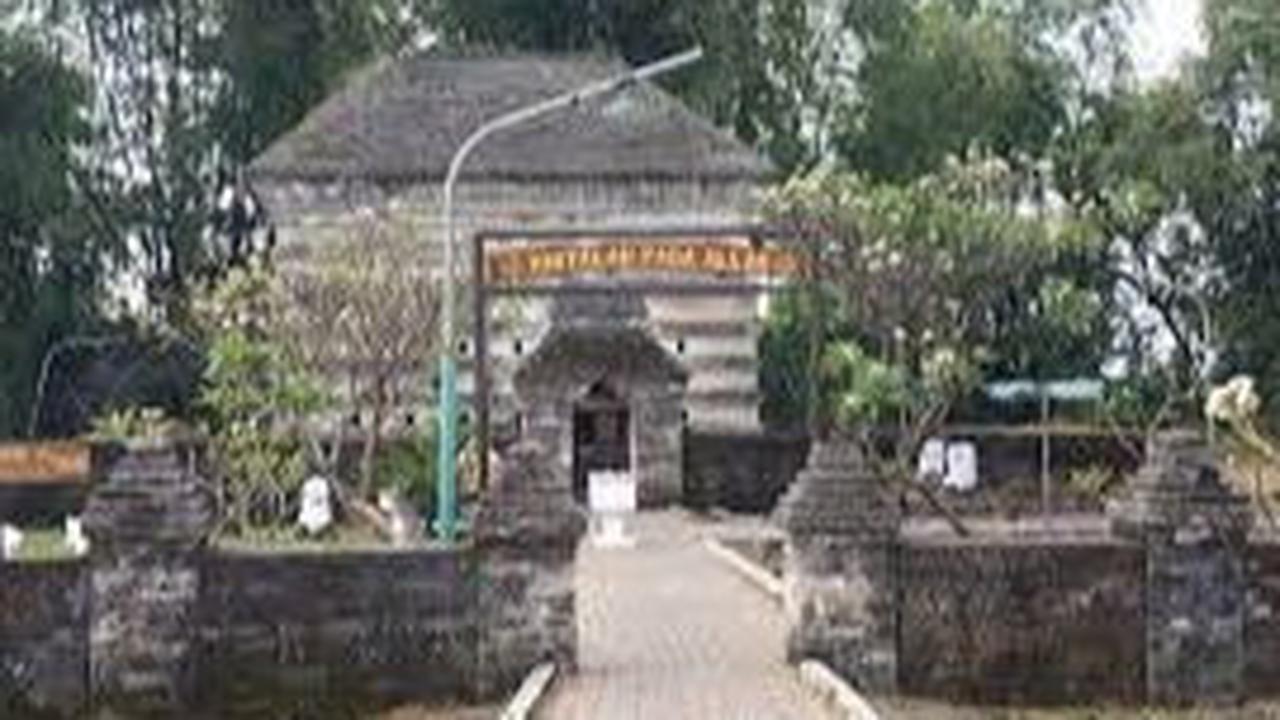 Makam Leran
