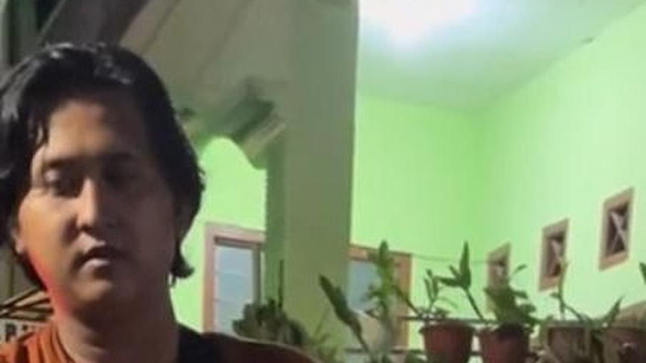 Viral Pengamen Terima Sumbangan Lewat QRIS, Warganet: Tak Bisa Lagi Alasan Gak Ada Uang Receh