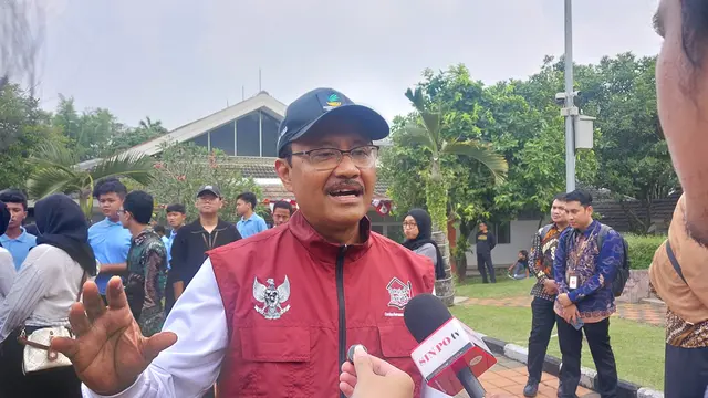 Menteri Sosial Saifullah Yusuf