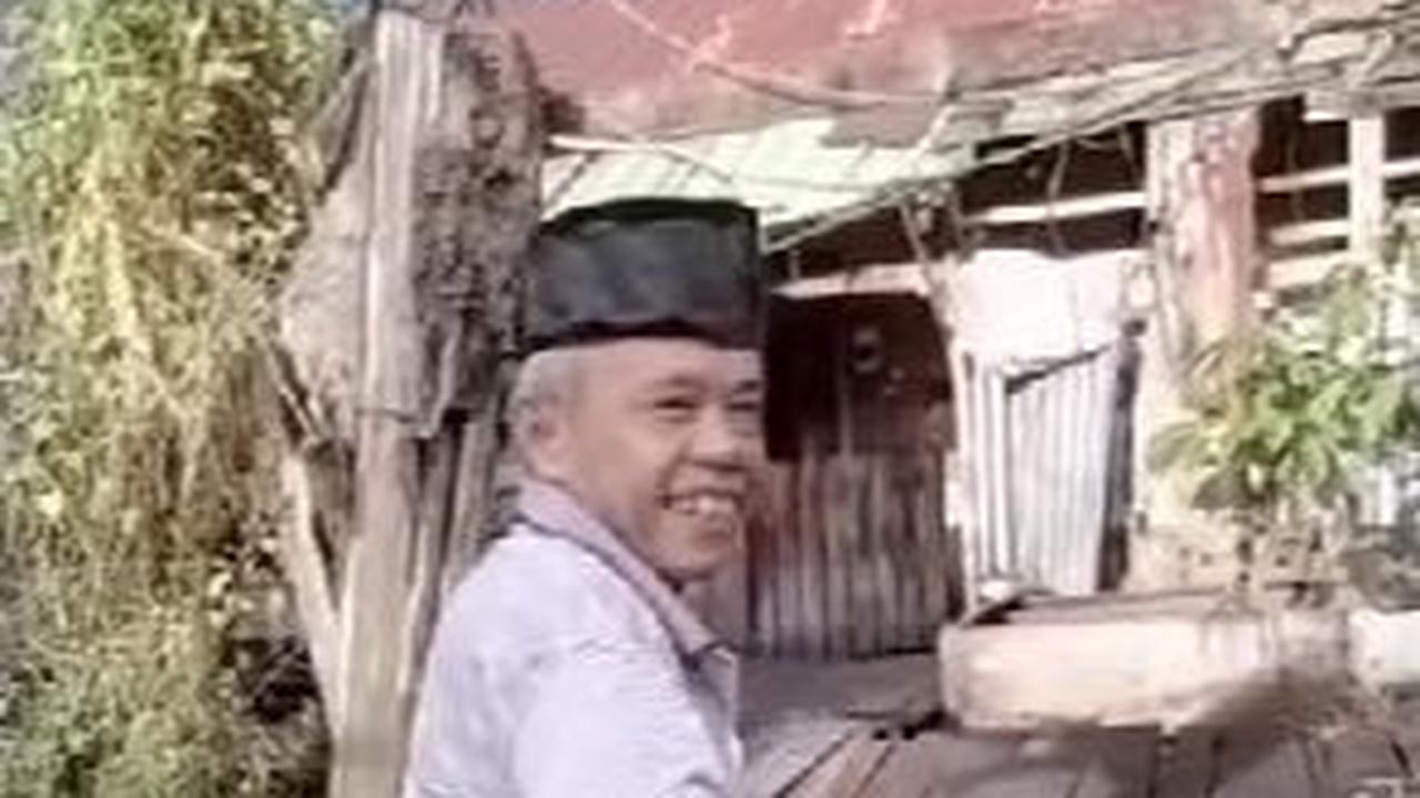 Pak Priono merupakan seorang Pekerja Migran Indonesia (PMI) dari Cilacap. Umurnya sudah menginjak 60 tahun.