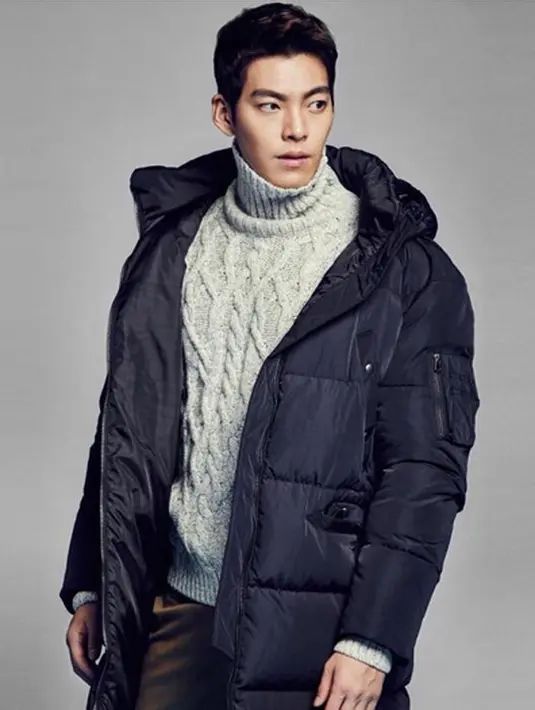 “Setahu saya, saat ini kondisi Kim Woo Bin semakin membaik dari keadaan sebelumnya. Bahkan aku berharap dia akan segera kembali membaik,” ungkap Hong Jong Hyun. (Instagram/actorkimwoobin)