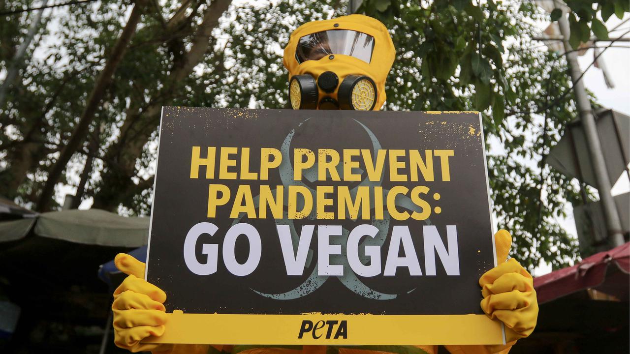 Aktivis PETA demo di Pasar Hewan Jatinegara