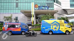 Bank Indonesia (BI) dan Bank Tabungan Negara (BTN) mempersiapkan penukaran uang menjelang Lebaran untuk karyawan di Gedung SCTV Tower, Jakarta, Rabu (8/7/2015).  (Liputan6.com/Yoppy Renato)