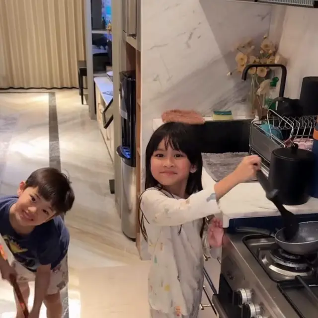 Potret Dapur Rumah Syahnaz Sadiqah dan Jeje Govinda
