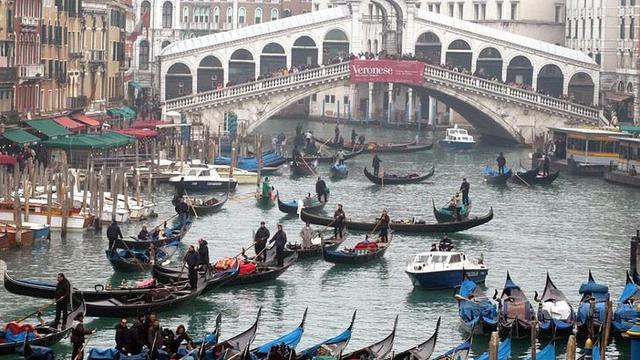 6 Potret Penampakan Kota di Dunia saat Jam Sibuk Ini Bikin Geleng Kepala