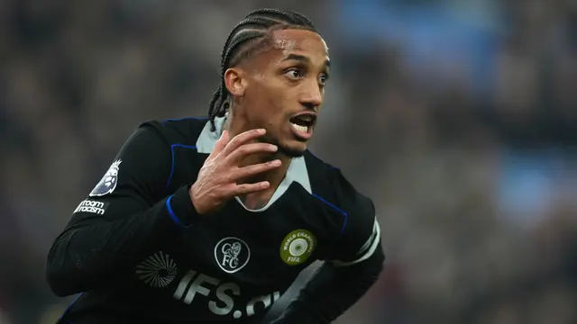 Foto: Joao Pedro Cetak Hattrick, Chelsea Hajar Aston Villa di Liga Inggris