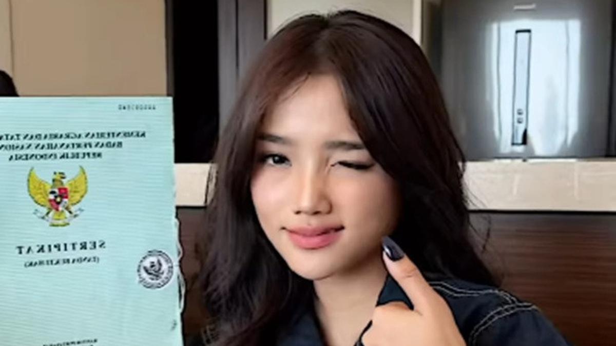 Foto-Foto Fuji Tenteng Sertifikat, Mau Bangun Vila di Bali