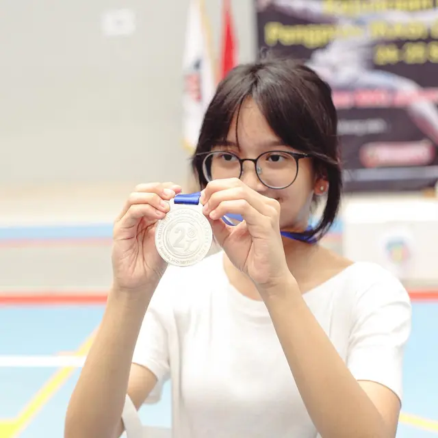 Pesona Abbey Putri Artika Sari Devi, Masih Kecil Sudah Jadi Atlet Anggar