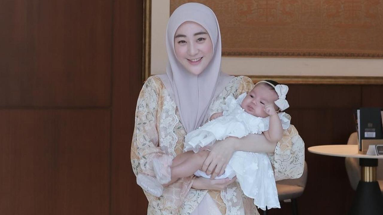 Foto-foto Terbaru Larissa Chou yang Kini jadi Ibu Dua Anak, Ramai Disebut Makin Cantik Setelah Melahirkan Baby Alesha