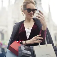 Jangan mentang-mentang habis dapat tunjangan hari raya (THR) semuanya pengin dibeli, ini tips belanja hemat jelang Lebaran. (Ilustrasi: Pexels.com)