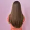 Pelajari cara menyisir rambut panjang dengan teknik yang tepat untuk mencegah kerontokan. Panduan ini memberikan tips praktis agar rambut tetap sehat, kuat, dan bebas kusut setiap hari. Yuk, klik sekarang juga! (Foto dok: Freepik/krakenimages.com).