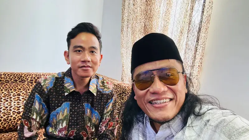 Kunjungi Ponpes Ora Aji, Gibran Silaturahmi dan Minta Doa Restu Gus Miftah - Berita Liputan6.com