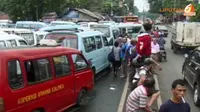 [VIDEO] Demo Sopir Lebak Bulus, Pondok Indah-Ciputat Lumpuh 5 Jam