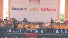 Partai Hanura merayakan hari jadi yang ke-11 di Semarang. Acara tersebut dihadiri oleh Presiden Jokowi.