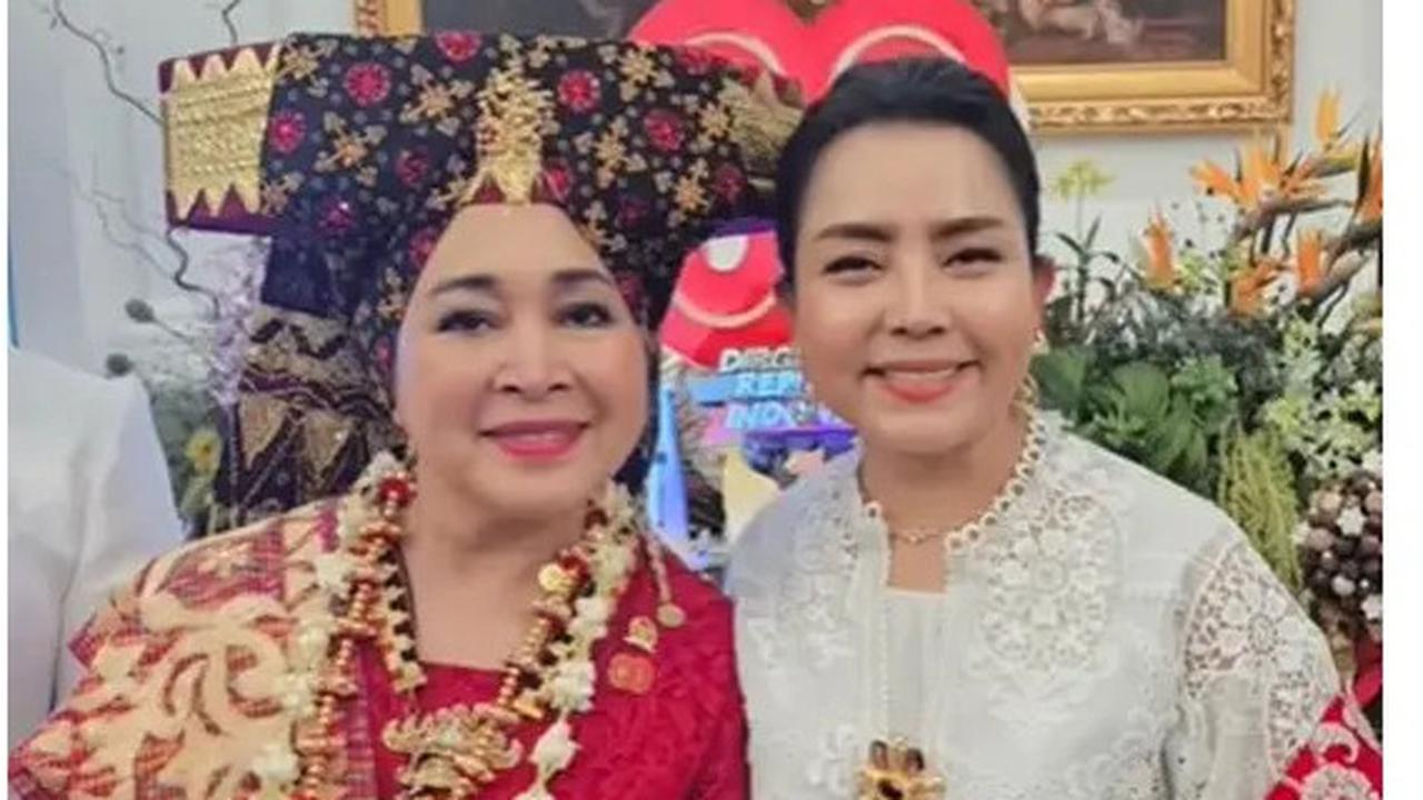 Cantik dan Memesona, Potret Mayangsari Bersama Keluarga Cendana saat Hadiri Perayaan HUT RI di Istana