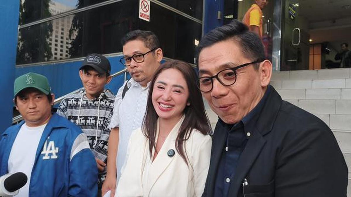 Dewi Perssik Tempuh Jalur Hukum, Laporkan Dugaan Manipulasi Data ke Polda Metro Jaya