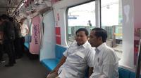 Di Gerbong MRT, Jokowi dan Prabowo Tampak Berbincang Serius