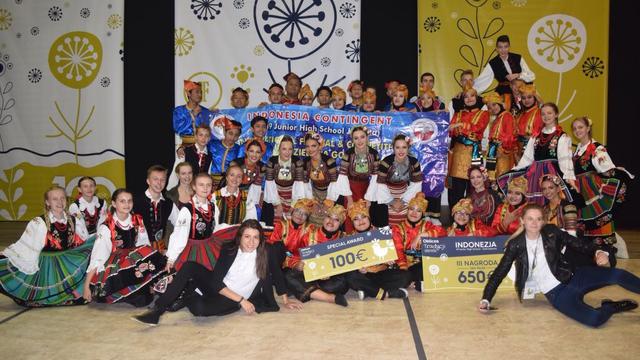 Generasi muda Indonesia juara kompetisi tari di Polandia