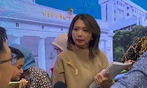 Juru Bicara I Kemlu RI Yvonne Mewengkang pada Jumat (6/3/2026) di Jakarta, mengatakan bahwa seluruh pembahasan mengenai Dewan Perdamaian Gaza saat ini berada dalam status on hold. (Dok. Liputan6.com/Teddy Tri Setio Berty)