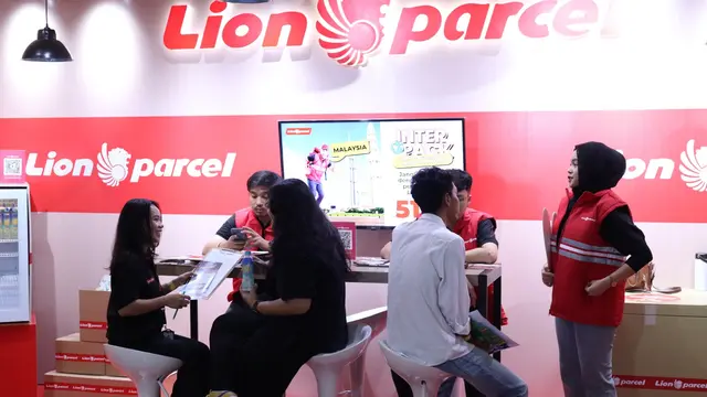 Booth Lion Parcel dalam acara Indonesia Digital MeetUp 2023 yang diselenggarakan SMESCO 5-6 Oktober 2023. (Dok Lion Parcel)