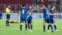 Para pemain Guatemala merayakan kemenangan atas Timnas Indonesia U-20 pada laga mini turnamen di Stadion Utama Gelora Bung Karno (SUGBK), Senayan, Jakarta, Selasa (21/2/2023). Indonesia takluk 0-1 dari Guatemala. (Bola.com/M Iqbal Ichsan)