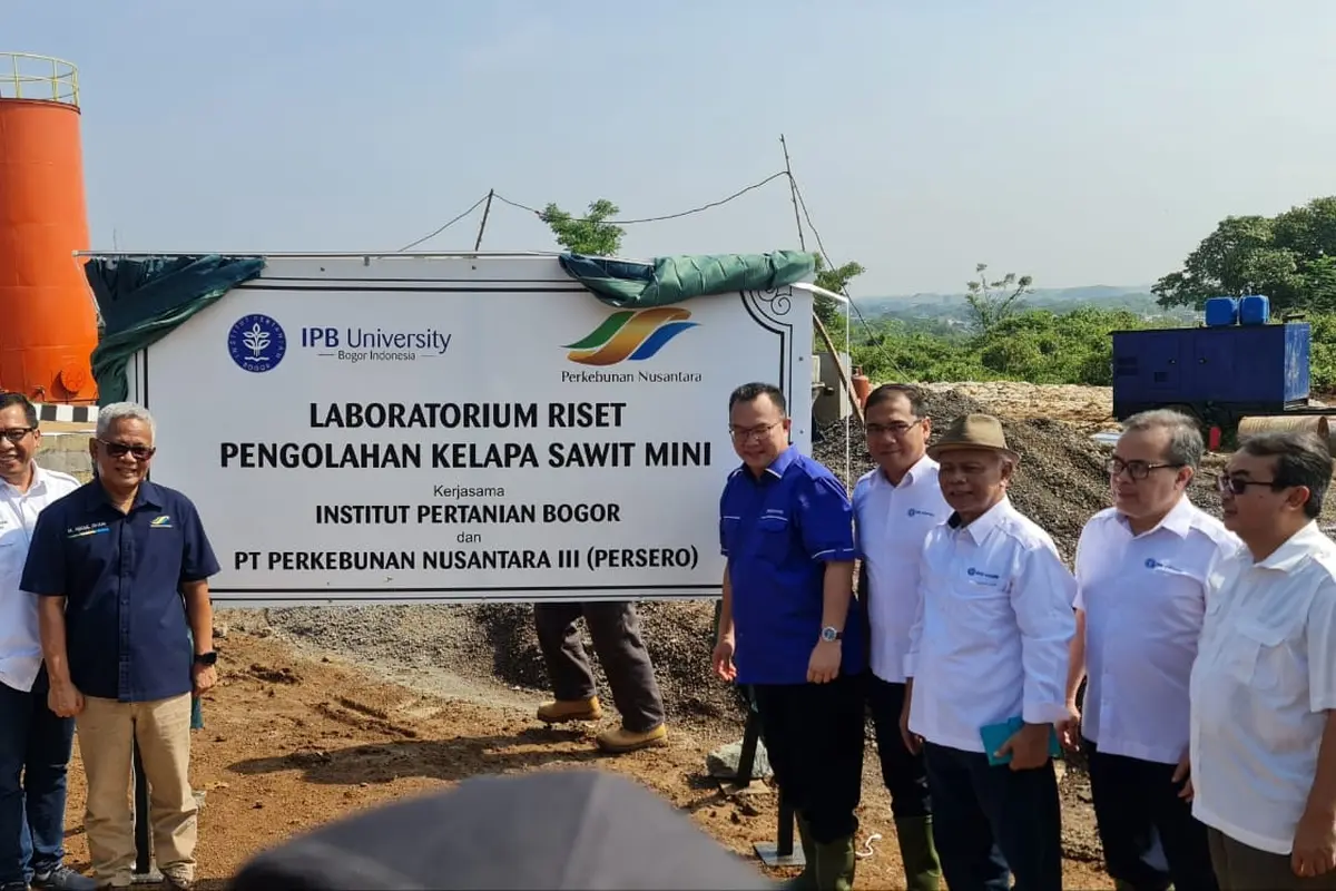 Holding Perkebunan Nuantara PTPN III (Persero) bersama Institut Pertanian Bogor (IPB), menggelar peresmian Laboratorium Riset Pengolahan Kelapa Sawit Mini