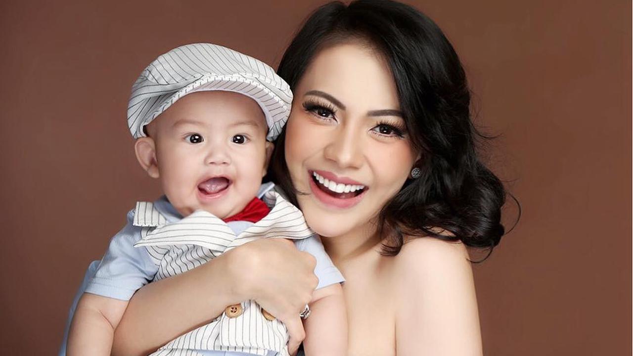 [Bintang] Ibu Muda yang Imut