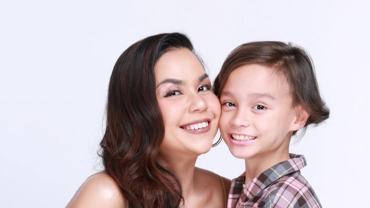 7 Potret Keakraban Melaney Ricardo dan Dua Anaknya, Pesan Inspirasi untuk Para Ibu