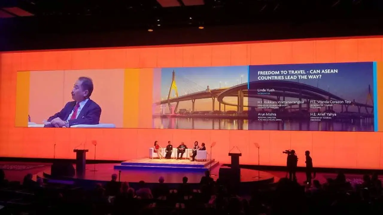 Menteri Pariwisata Arief Yahya menghadiri acara World Travel and Tourism Council (WTTC) The Global Summit di Bangkok, Thailand, Kamis (27/4/2017).(Liputan6.com/Septian Deny)