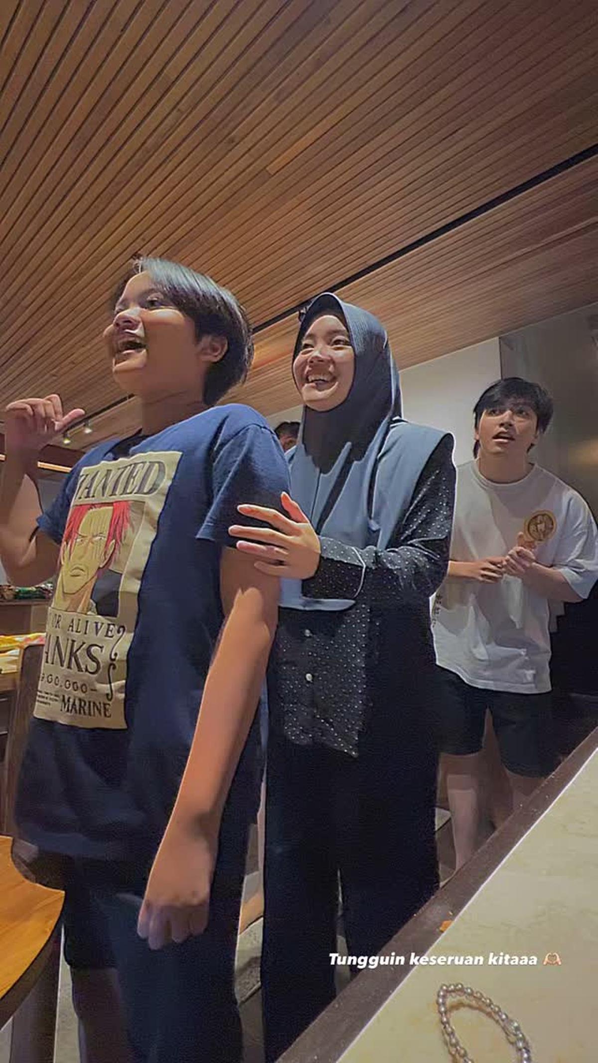 7 Potret Jeffry Reksa Bareng Keluarga Putri Delina, Sudah Akrab - Perlihatkan Kedekatan dengan Mahalini Juga