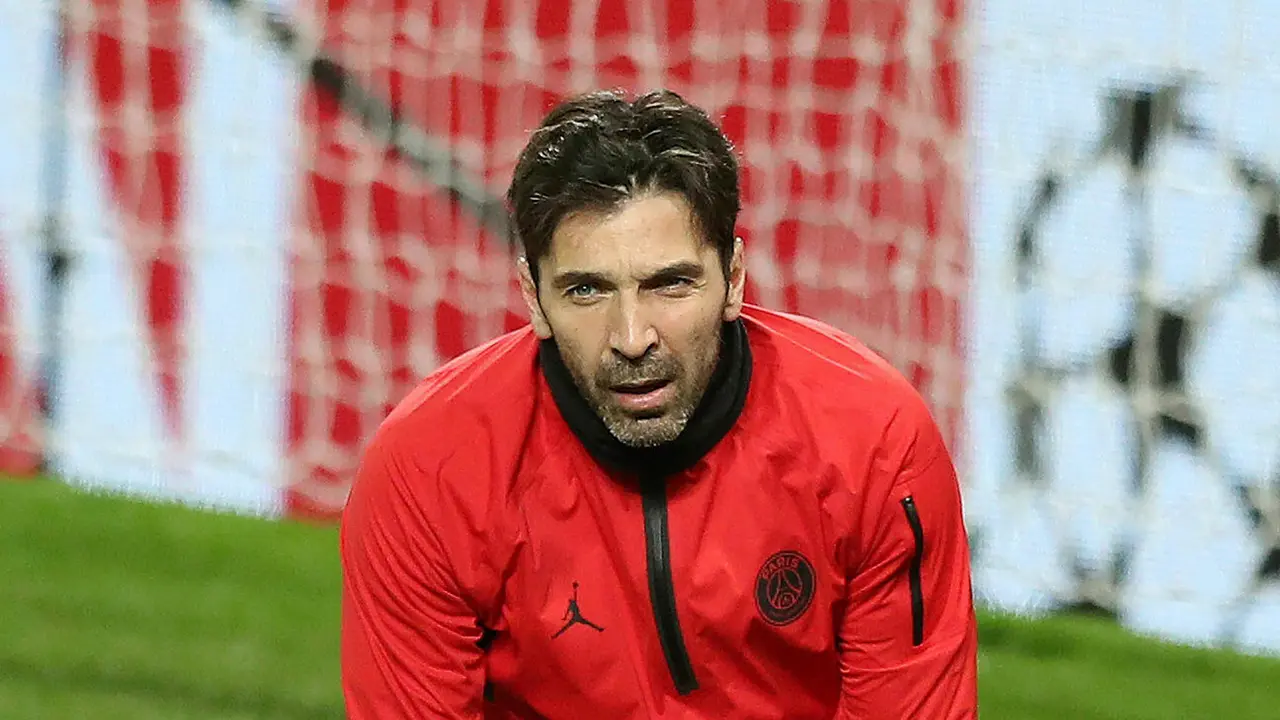 Jelang Hadapi MU, Pemain PSG Jajal Rumput Old Trafford