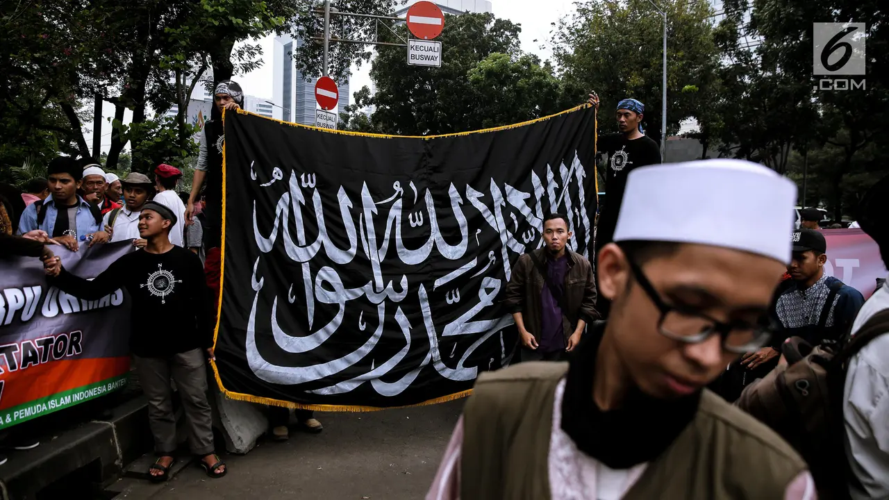 Tolak Perppu Ormas, Ribuan Massa Gelar Aksi di Kawasan Monas
