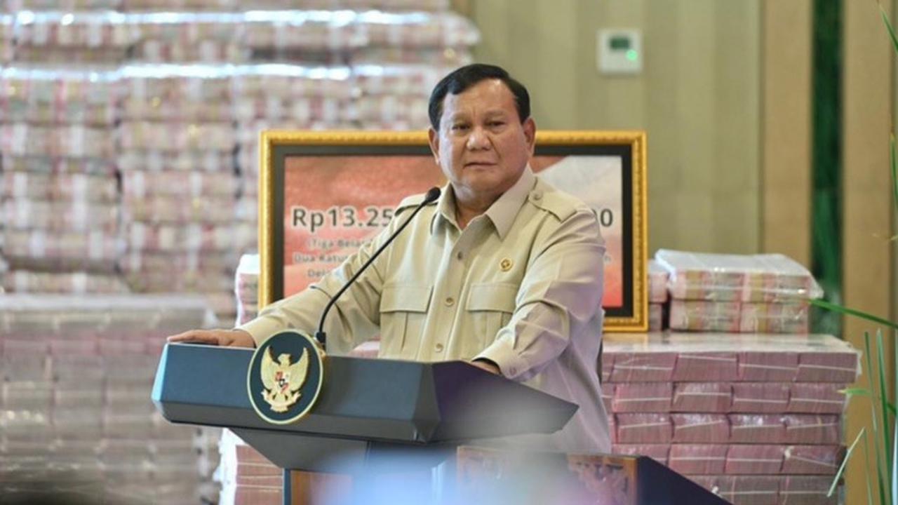 VIDEO: Prabowo Ingatkan Pejabat Lemah Iman dan Serakah "Dunia Semakin Sempit!"