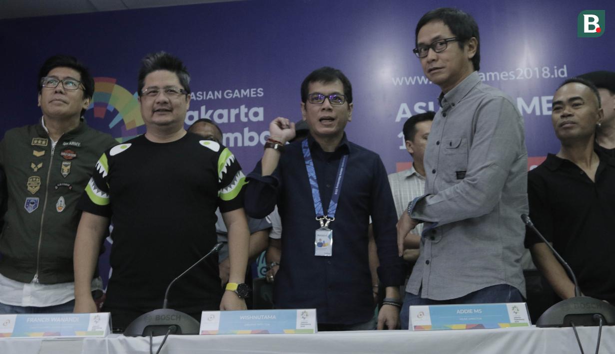 Creative Director, Wishnutama, saat jumpa pers di Kantor Inasgoc, Senayan, Jakarta, Minggu (27/5/2018). Pembukaan Asian Games 2018 nanti akan menjadi Ajang kolaborasi Putra-Putri terbaik Bangsa Indonesia. (Bola.com/M Iqbal Ichsan)