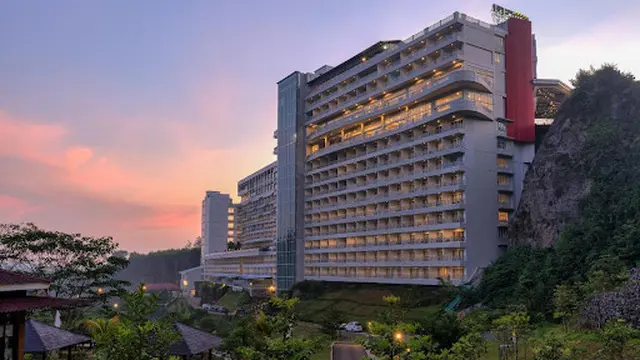 Le Eminence Puncak Hotel Convention & Resort.
