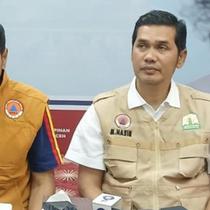 Gubernur Aceh Muzakir Manaf atau Mualem saat konferensi pers usai penetapan perpanjangan status tanggap darurat bencana hidrometeorologi Aceh, di restoran pendopo Gubernur Aceh, di Banda Aceh. (Liputan6.com/ Dok Ist)