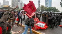 Suasana Ricuh Demo Sumpah Pemuda di Kawasan Dukuh Atas