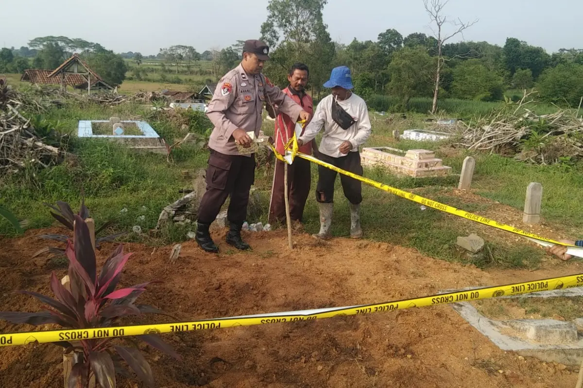Makam Lansia di Lampung Dibongkar hingga Tali Pocong Hilang Dicuri