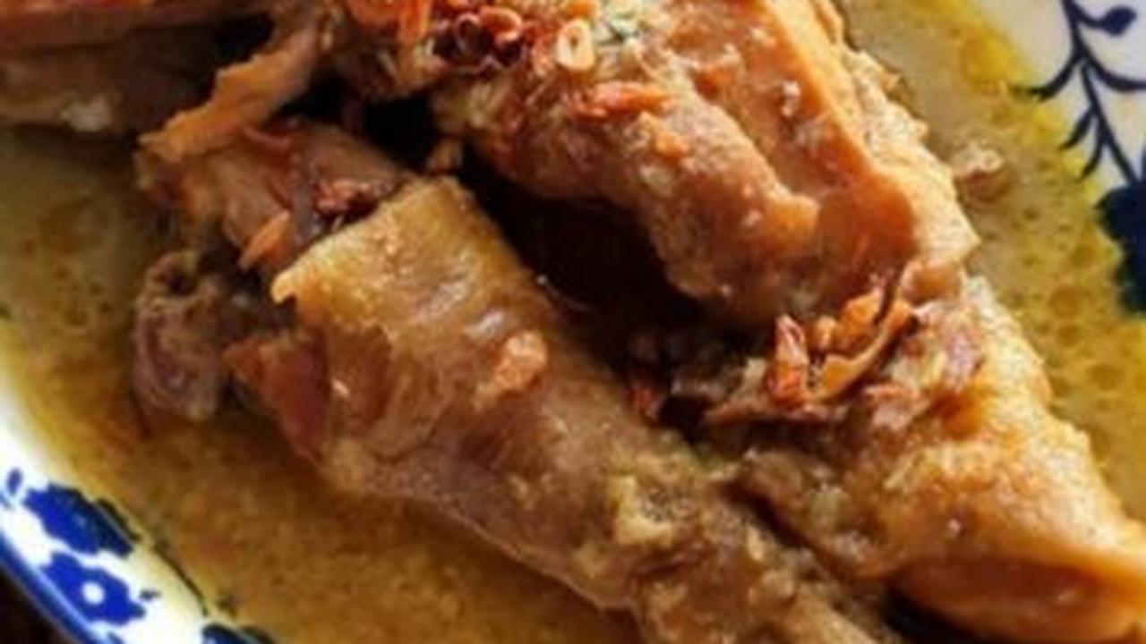 8. Resep Opor Ayam Kuah Cokelat<br>