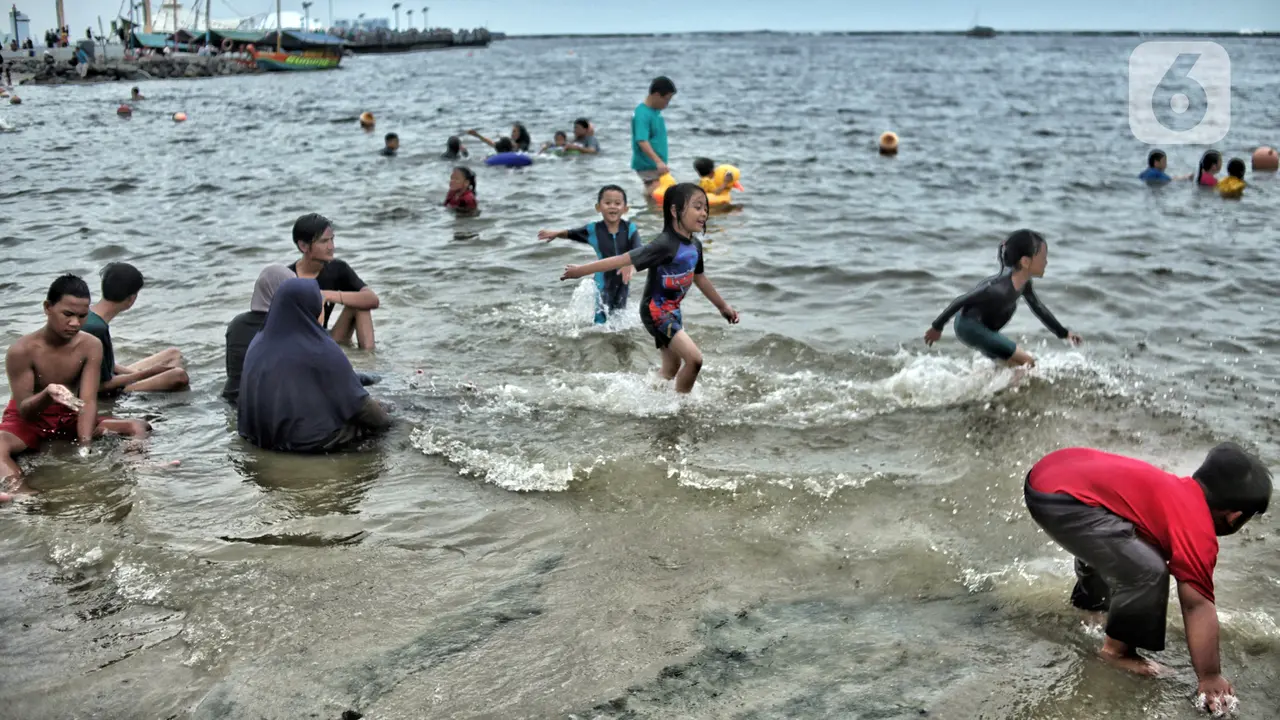 Libur Natal, 40 Ribu Wisatawan Padati Pantai Ancol