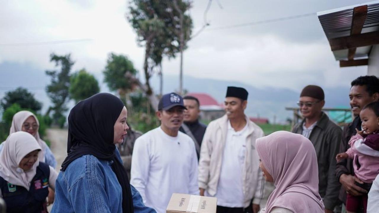 Pemkab Solok Salurkan Bantuan Cepat untuk Korban Kebakaran di Lembah Gumanti