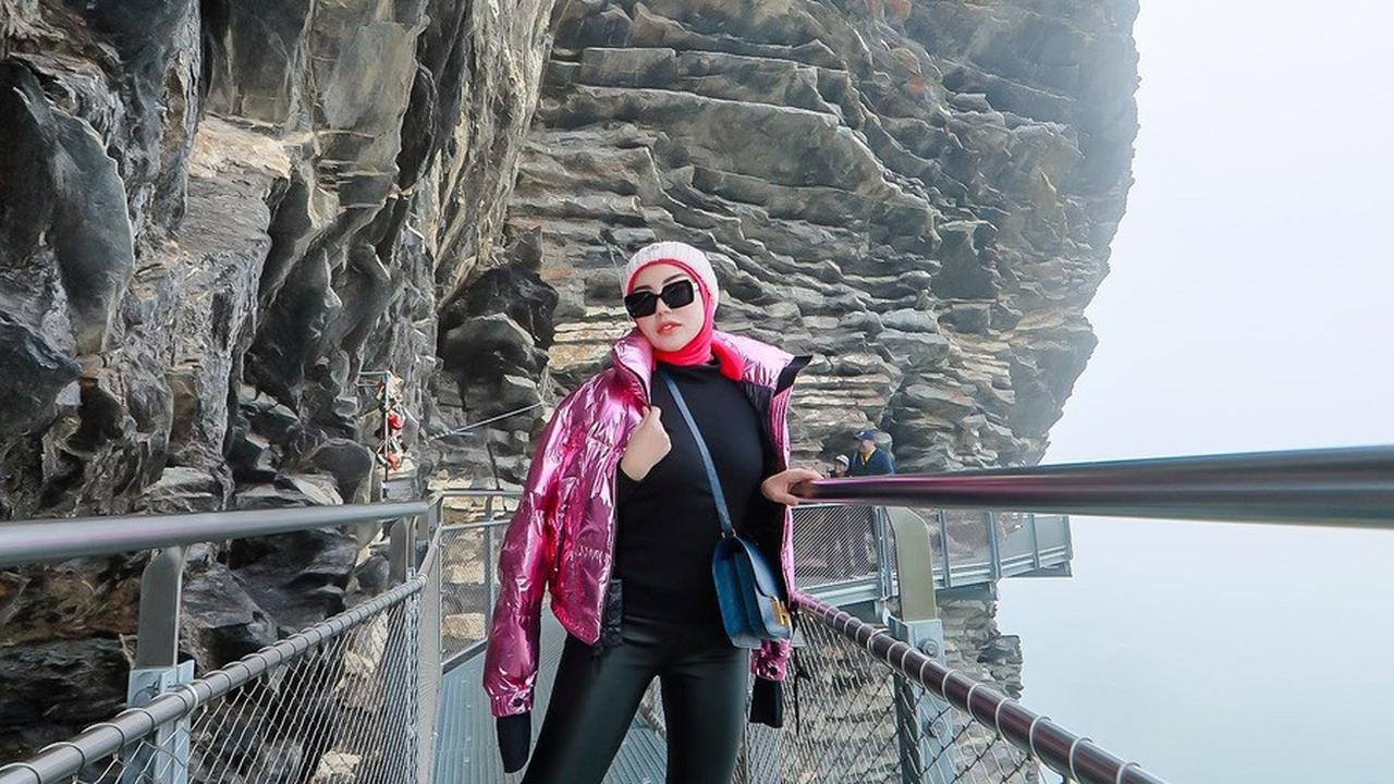 Liburan Keluarga Bella Shofie
