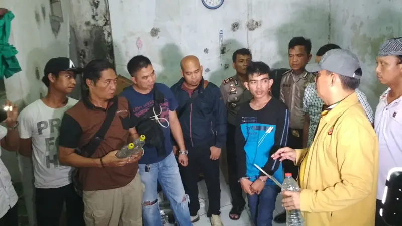 Penyuplai Besar Miras Oplosan di Cirebon Tak Berkutik Saat Dirazia Polisi