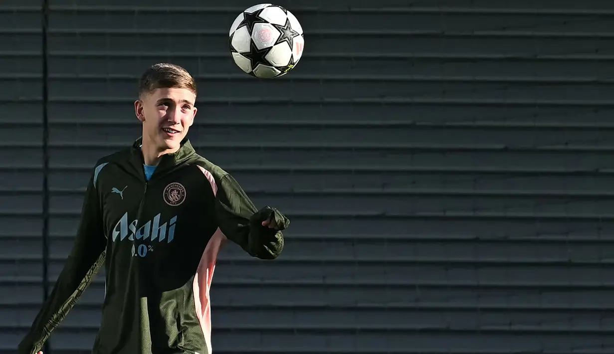 Pertandingan matchday 3 league phase Liga Champions 2024/2025 antara Manchester City melawan Sparta Praha akan disiarkan langsung pada Kamis 24 Oktober 2024 pukul 02.00 WIB dini hari secara live streaming di Vidio. (Paul ELLIS/AFP)